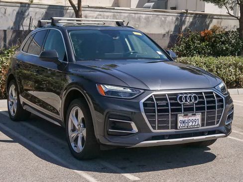 Used 2021 Audi Q5 2.0T Premium Plus w/ Premium Plus Package AWD/4WD image 3