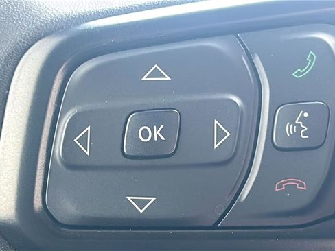 Used 2024 Jeep Wrangler Sport S image 12