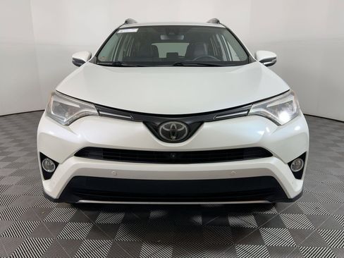 Used 2018 Toyota RAV4 Limited w/ Advanced Technology Package image 5