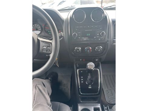 Used 2013 Jeep Patriot Sport image 18