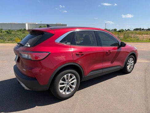 Used 2020 Ford Escape SE FWD image 5