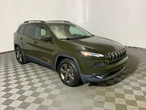Used 2016 Jeep Cherokee 75th Anniversary FWD image 4