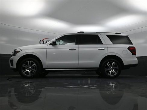 Used 2022 Ford Expedition Limited image 26