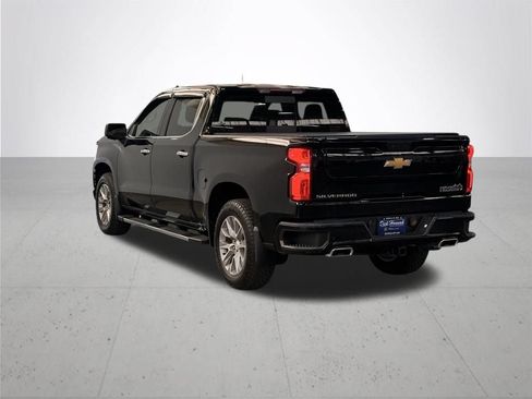 Certified 2022 Chevrolet Silverado 1500 High Country w/ Z71 Off-Road Package AWD/4WD image 12