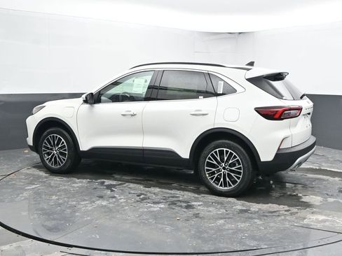 New 2026 Ford Escape SE FWD image 9
