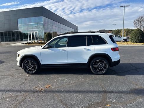 New 2026 Mercedes-Benz GLB 250 image 4