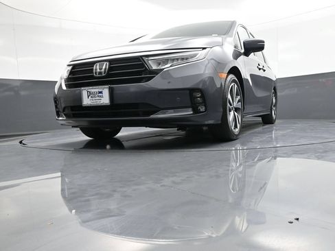 Certified 2024 Honda Odyssey Touring image 28