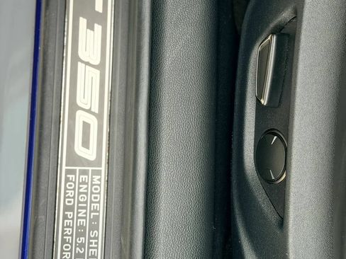 Used 2016 Ford Mustang Shelby GT350 w/ Technology Package RWD image 12