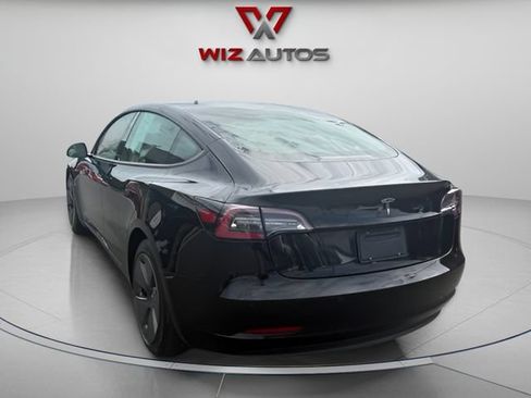 Used 2021 Tesla Model 3 Standard Range Plus RWD image 3