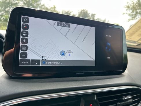 Used 2023 Hyundai Santa Fe SEL image 27