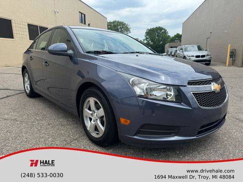 Used 2014 Chevrolet Cruze LT FWD image 1