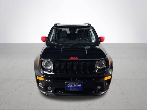 Used 2023 Jeep Renegade Latitude w/ Sun/Sound Group image 3