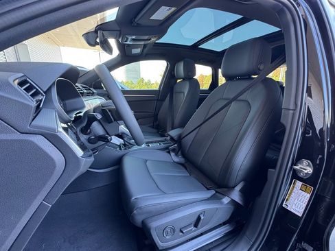 New 2025 Audi Q3 2.0T Premium image 5