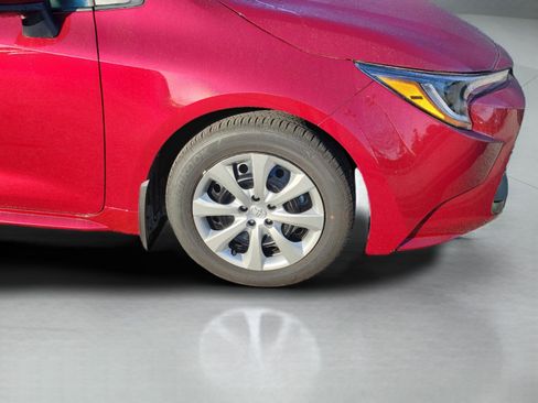 Certified 2025 Toyota Corolla LE image 16