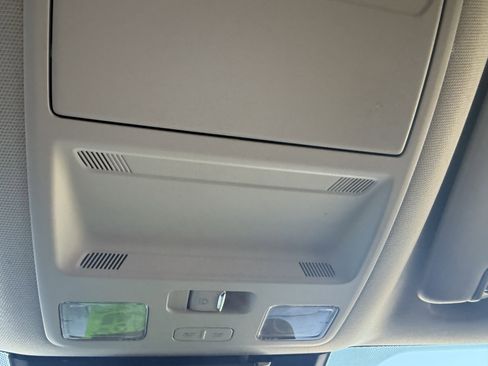 Used 2024 Ford Ranger Lariat w/ Advanced Towing Package image 17