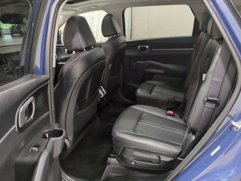 Used 2024 Kia Sorento EX w/ Panoramic Sunroof Package FWD image 14
