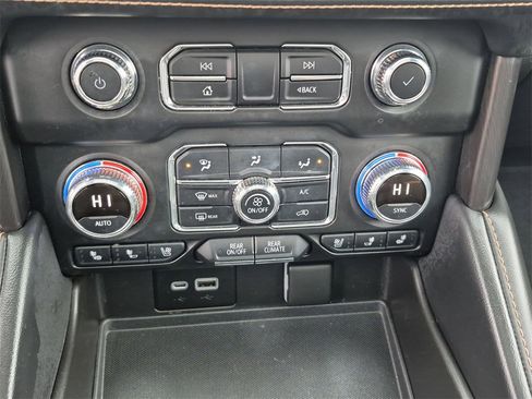 Used 2022 GMC Yukon AT4 image 25