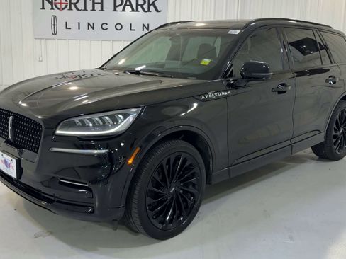 Used 2023 Lincoln Aviator Reserve w/ Equipment Group 201A image 5