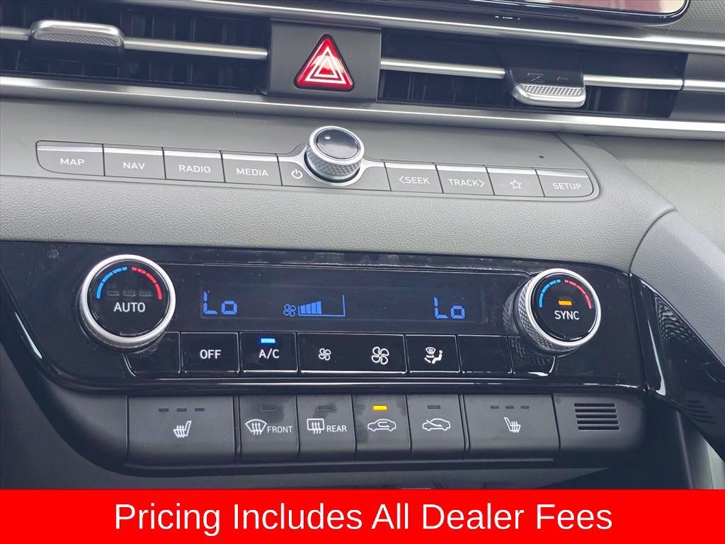 Used 2023 Hyundai Elantra SEL w/ Convenience Package FWD image 16