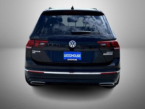 Used 2020 Volkswagen Tiguan SEL AWD/4WD image 6