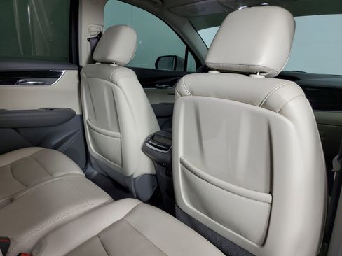 Used 2021 Cadillac XT6 Premium Luxury image 49