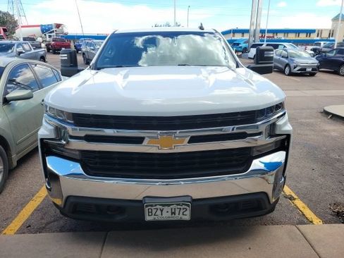 Used 2021 Chevrolet Silverado 1500 LT w/ Z71 Off-Road Package AWD/4WD image 2