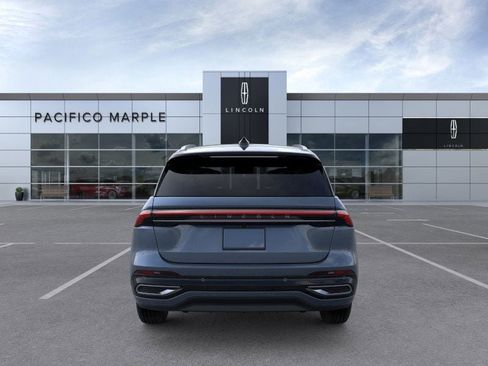 New 2026 Lincoln Nautilus Reserve image 5