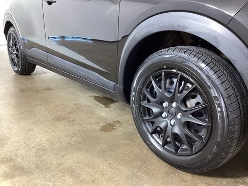 Used 2018 Nissan Kicks SV FWD image 6