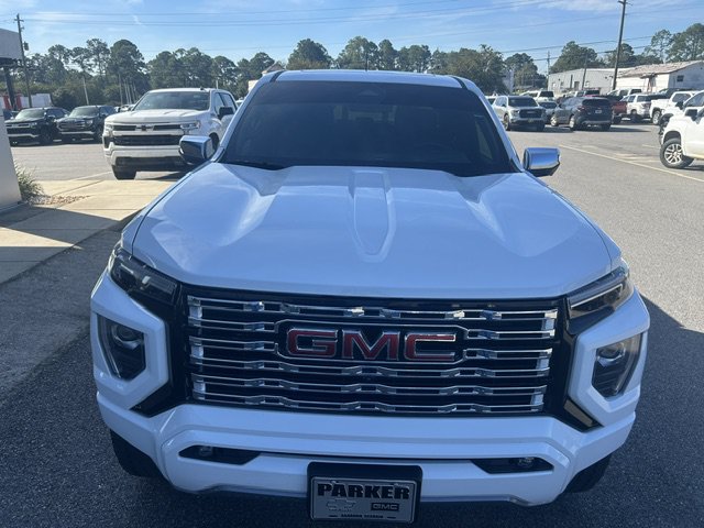 Used 2024 GMC Canyon Denali AWD/4WD image 4