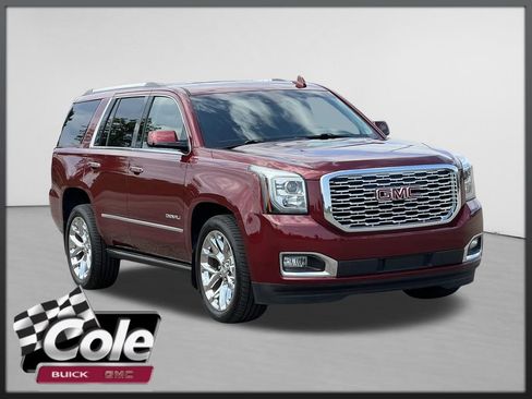 Used 2019 GMC Yukon Denali w/ Denali Ultimate Package AWD/4WD image 1