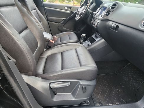 Used 2016 Volkswagen Tiguan R-Line FWD image 14