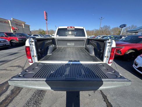 Used 2016 RAM 2500 SLT image 23