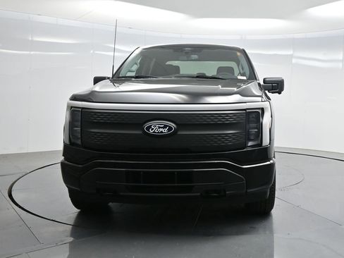 Used 2025 Ford F150 Lightning XLT image 27