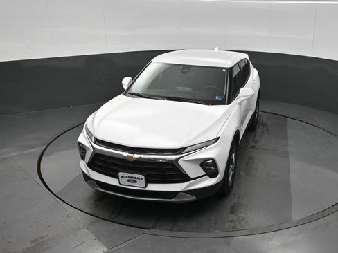 Used 2023 Chevrolet Blazer LT AWD/4WD image 19