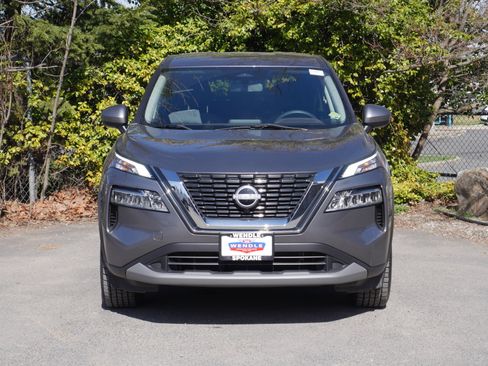 Used 2023 Nissan Rogue SV image 9