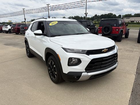 Used 2023 Chevrolet TrailBlazer LT w/ Convenience Package AWD/4WD image 7