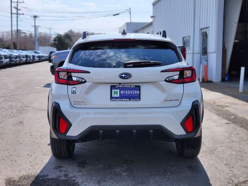 Used 2024 Subaru Crosstrek 2.0i Premium AWD/4WD image 4