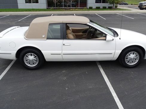 Used 1997 Mercury Cougar XR7 image 37