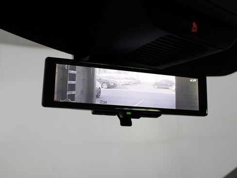 Used 2023 Nissan Ariya FWD image 18