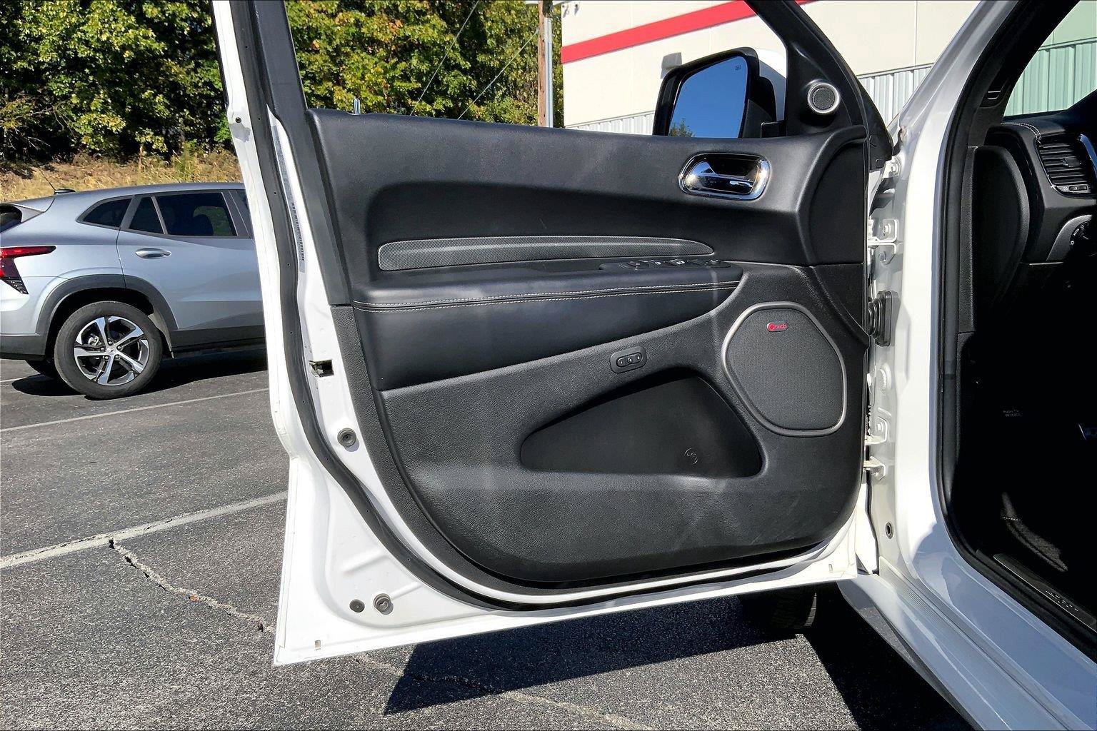 Used 2018 Dodge Durango SRT w/ SRT Interior Appearance Group AWD/4WD image 21
