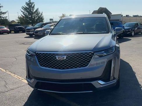 Certified 2024 Cadillac XT6 Premium Luxury image 3