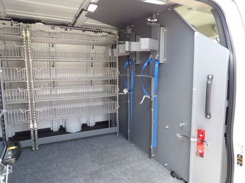 Used 2021 Chevrolet Express 2500 image 28