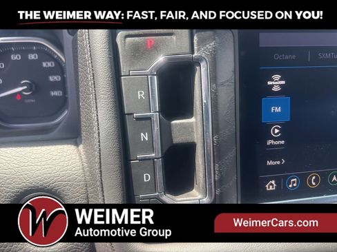 Used 2021 GMC Yukon Denali w/ Denali Premium Package AWD/4WD image 14