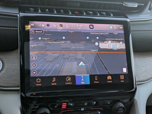 Used 2022 Jeep Grand Cherokee L Summit w/ Advanced Protech Group IV image 22