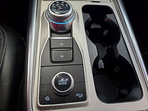 Used 2023 Ford Explorer XLT w/ Equipment Group 202A image 22