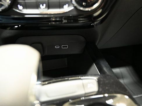 New 2026 Chevrolet Trax LT w/ Driver Confidence Package image 16