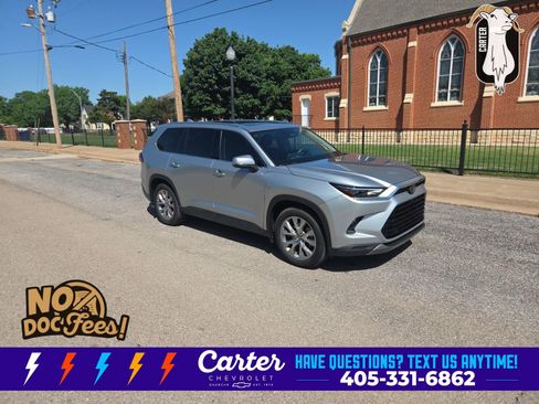 Used 2024 Toyota Grand Highlander FWD image 1