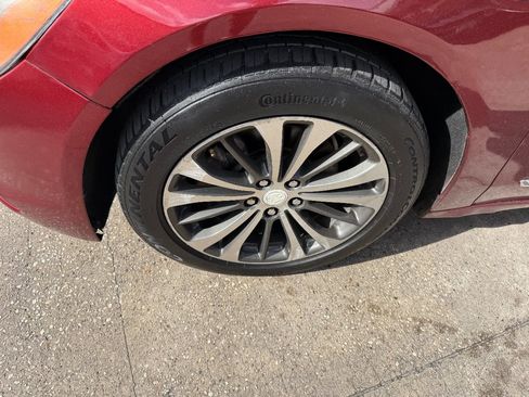 Used 2017 Buick LaCrosse Essence w/ Sun and Shade Package FWD image 4