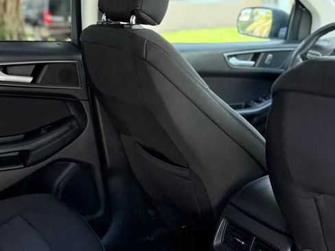Used 2016 Ford Edge SE FWD image 14