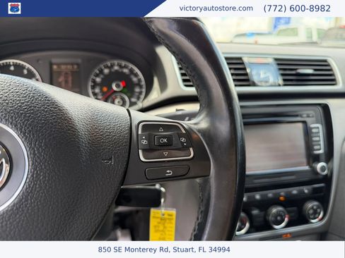 Used 2014 Volkswagen Passat 2.5 SE FWD image 23
